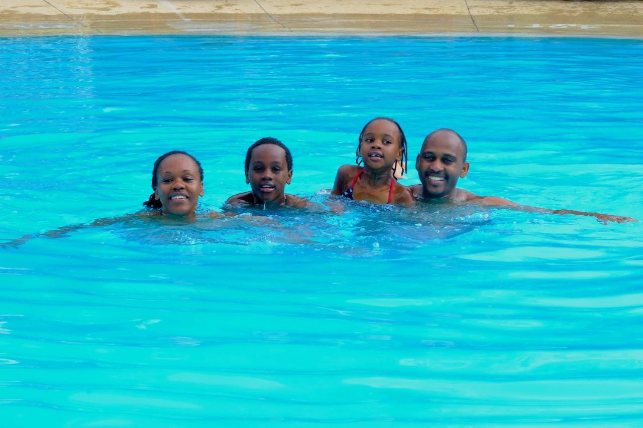 The Great Rift Valley Lodge & Golf Resort Naivasha Exterior foto